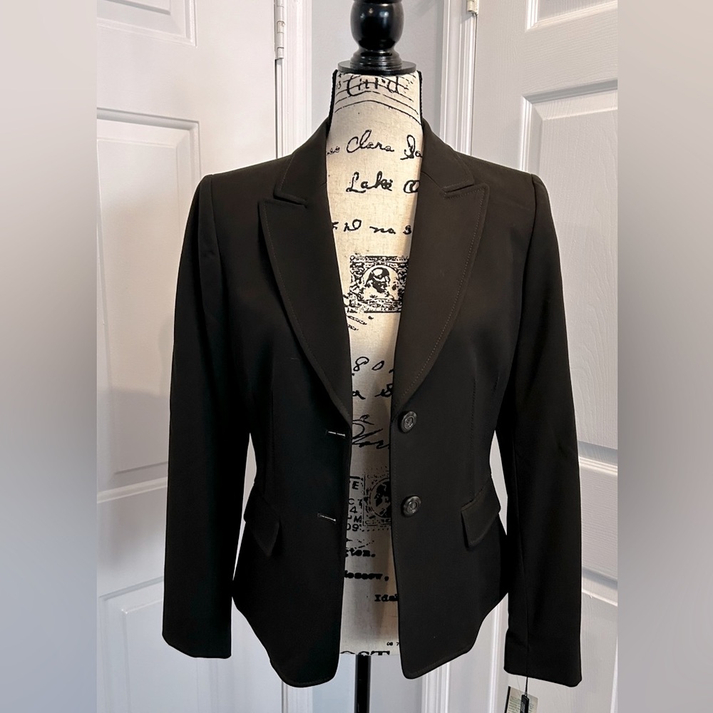 Women’s Tahari Blazer